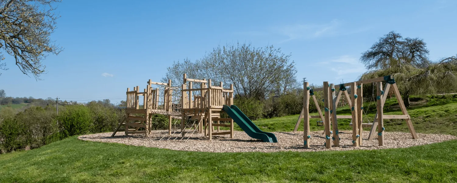 Pub garden play fort